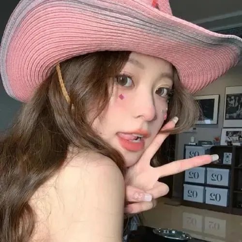 她不当女主很多年